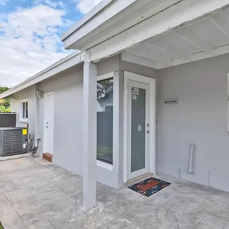 Spacious 4 Bedrooms, 2 Bathroom House With Pool Miramar Esterno foto