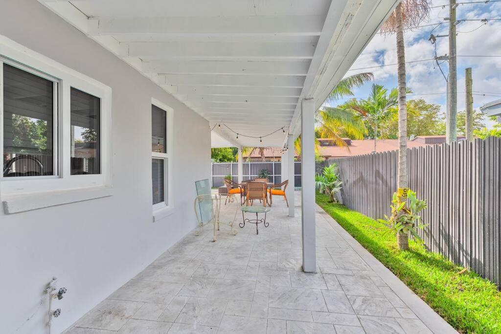 Spacious 4 Bedrooms, 2 Bathroom House With Pool Miramar