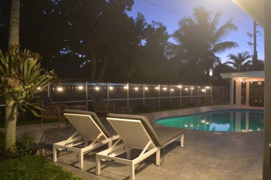 Spacious 4 Bedrooms, 2 Bathroom House With Pool * Miramar